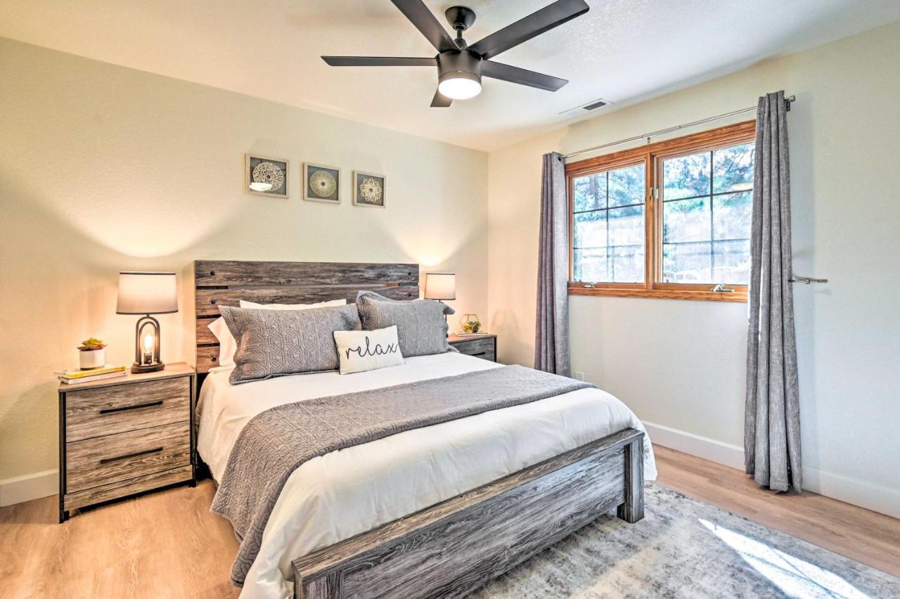 Spacious With Hot Tub And Grill!